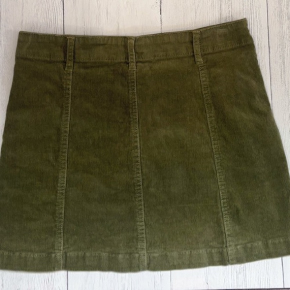 Forever 21 Womens Corduroy Mini Skirt Size 6 Olive Green Y2K Button Front - Picture 4 of 11